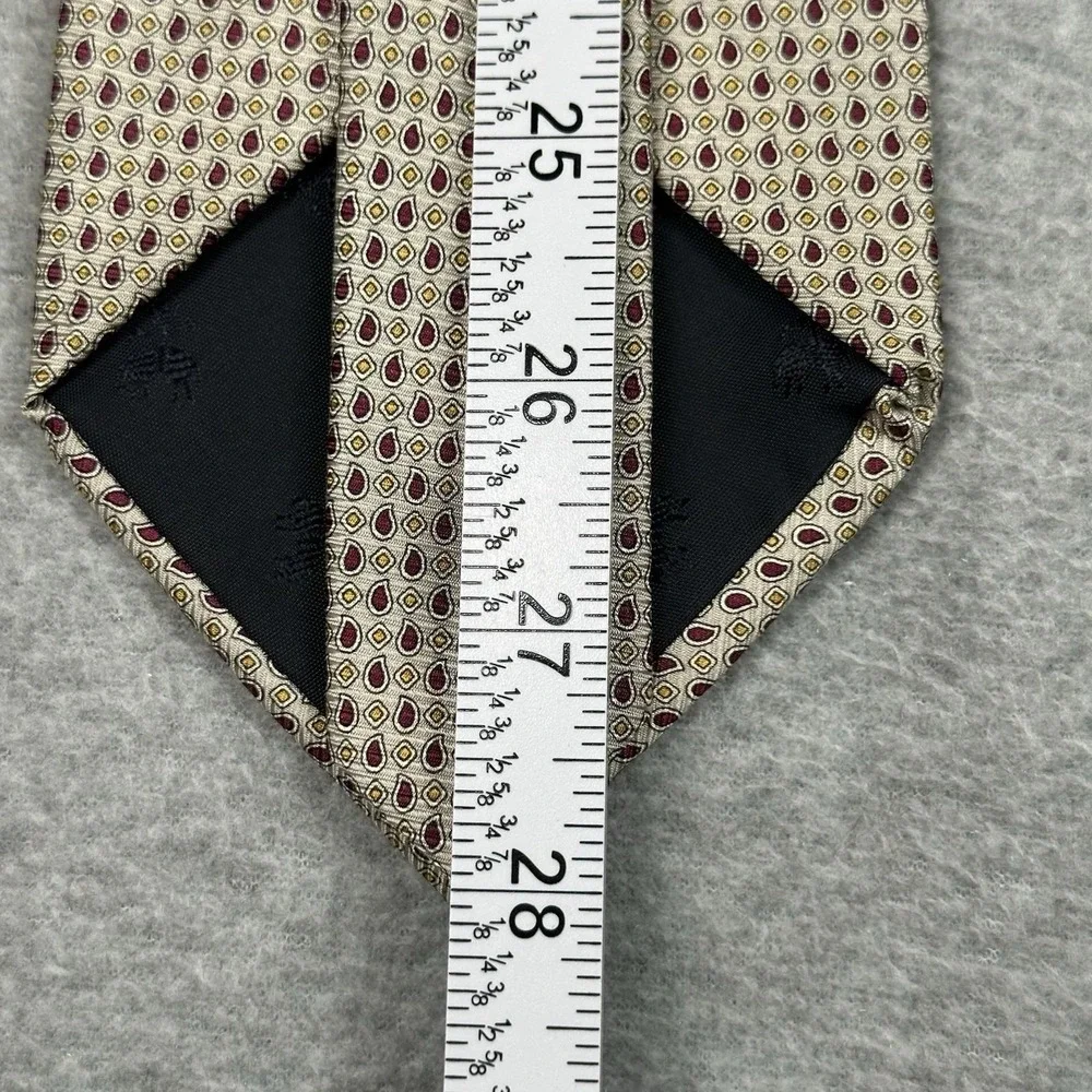 Vintage Brooks Brothers Makers Neck Tie Ivory Silk Geometric Mini Paisley‎ Print